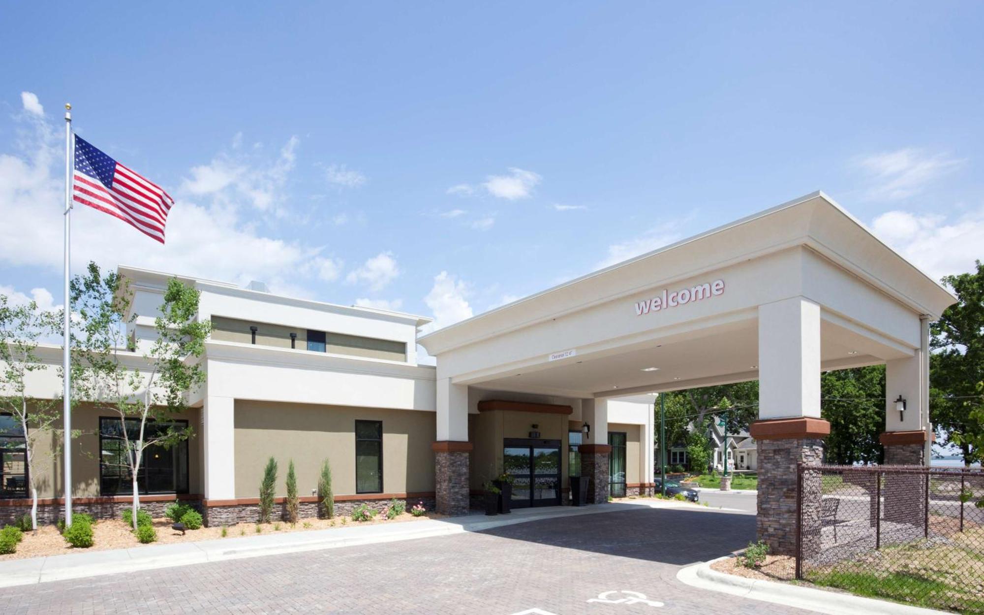 Hampton Inn Spicer Green Lake, Mn Exterior photo
